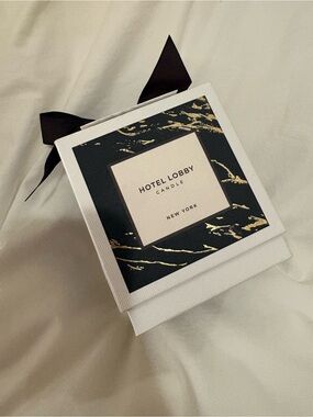 Hotel Lobby - NIB New York candle